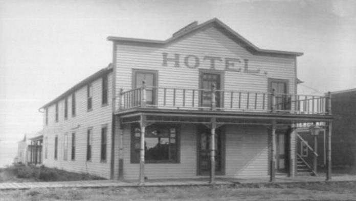 history of hotels