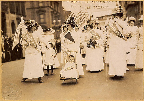 baby cradles of 1912