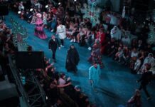 history of fashion shows